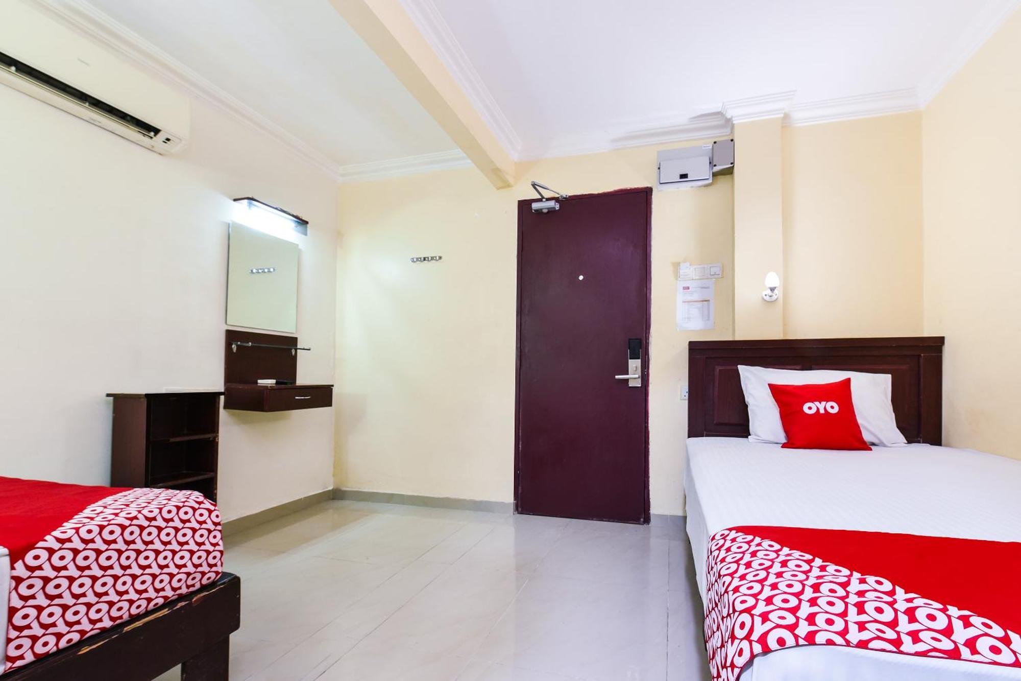 Super Oyo 90562 J Hotel Pj Petaling Jaya Bagian luar foto