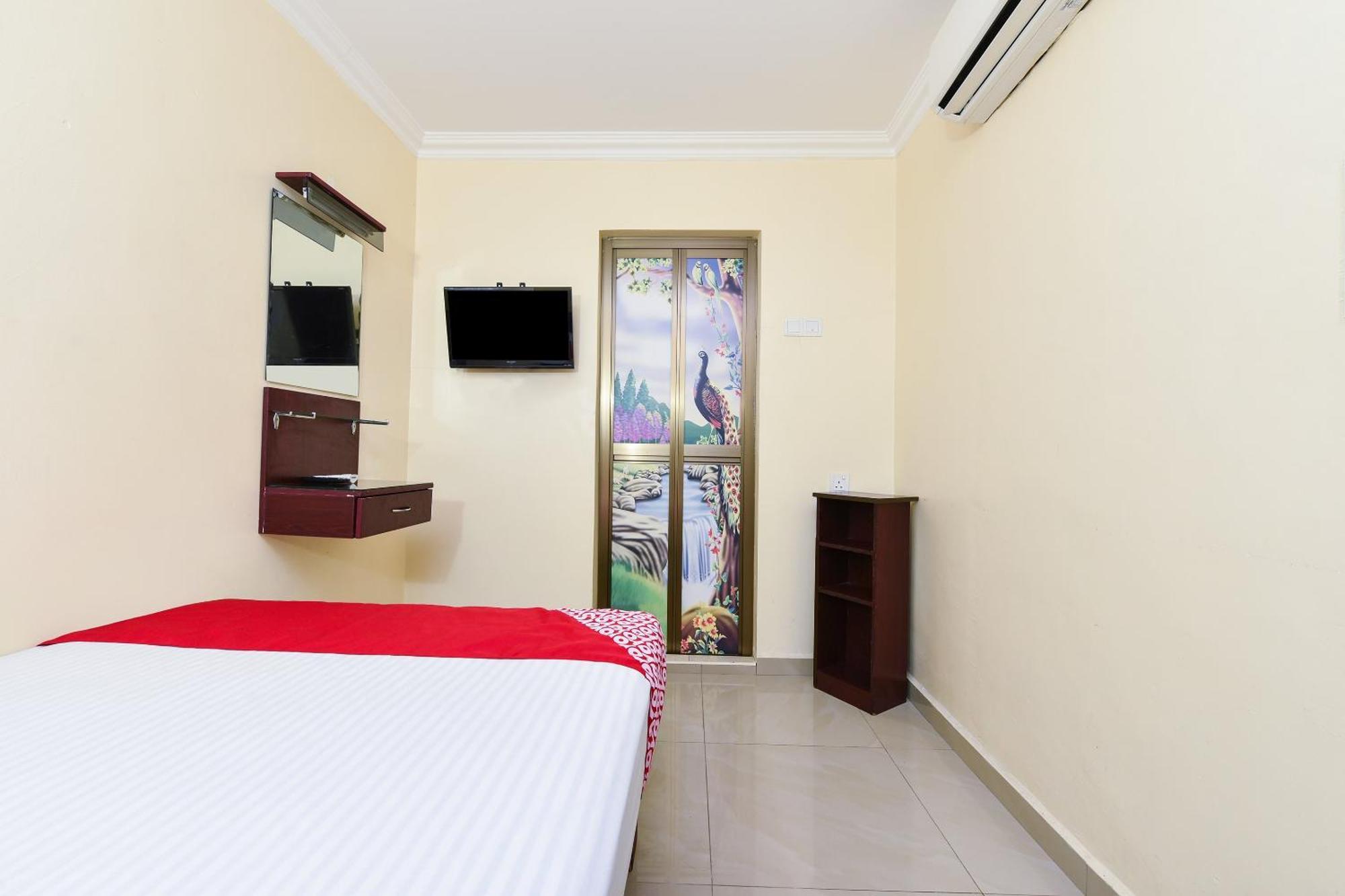 Super Oyo 90562 J Hotel Pj Petaling Jaya Bagian luar foto